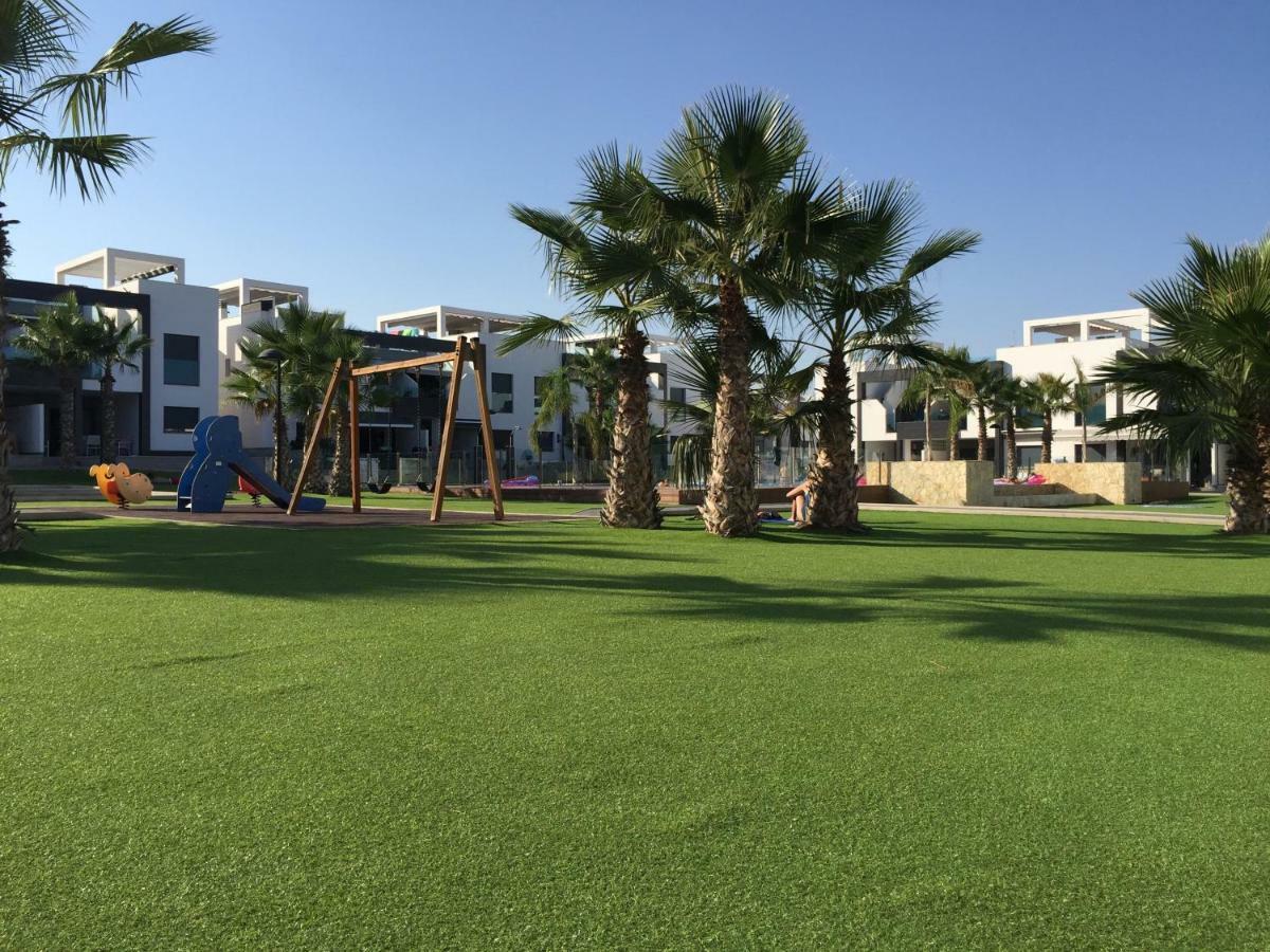 Apartment Oasisbeach La Zenia Orihuela Kültér fotó